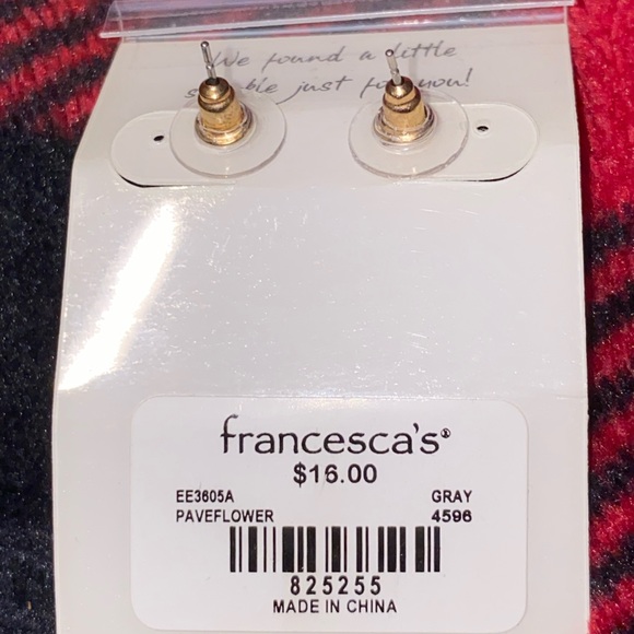 Flower Shaped Studs - Picture 4 of 4